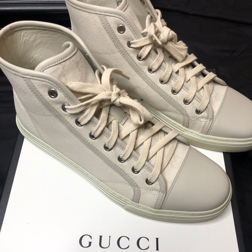 ⭐️HOST PICK x 3⭐️ Gucci Shoes - Picture 1 of 6